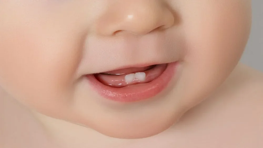 What Are Signs And Age Of Baby Teething?